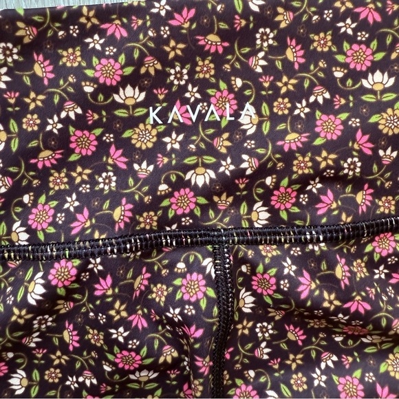New Kavala Floral Pink and Black High Waist Leggings with Stretchy Fit Women XL - Picture 9 of 9